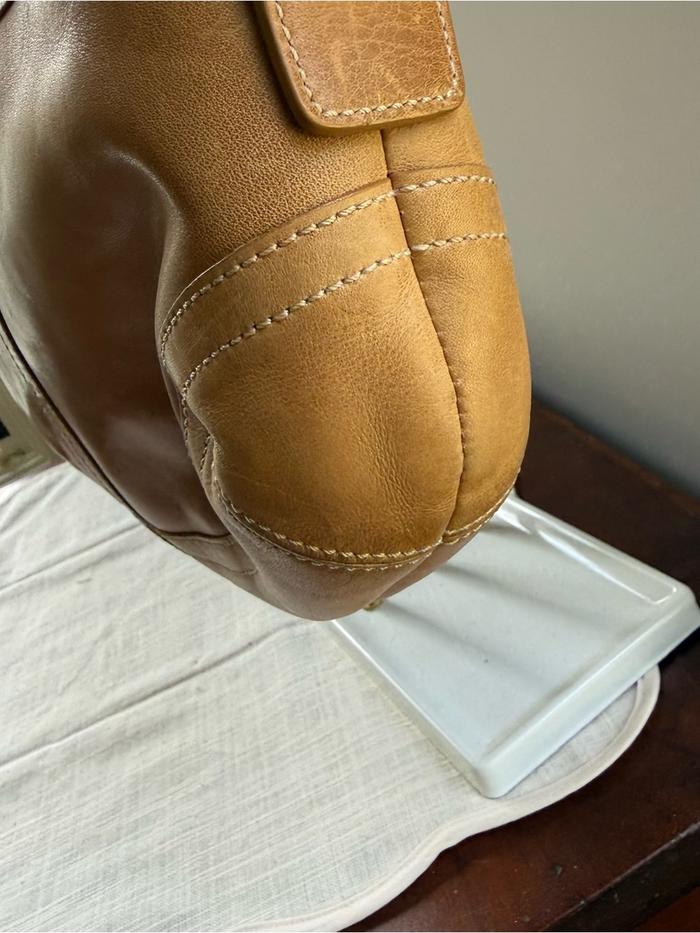 Coach SoHo Shoulder Bag Tan Leather - Picture 8 of 8